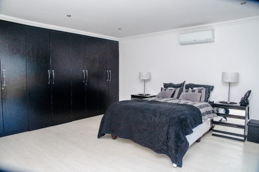 5 Bedroom Property for Sale in Beacon Bay Eastern Cape
